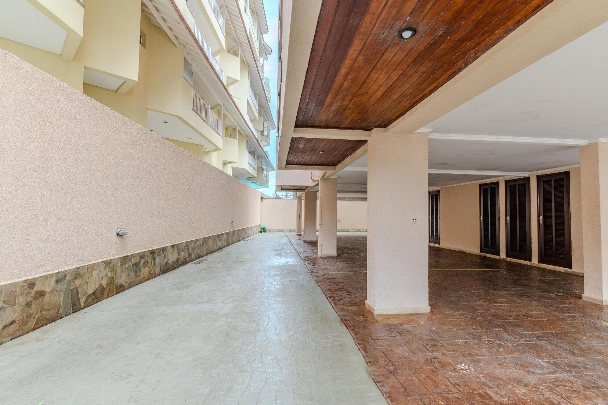 Apartamento - 150 M Da ! - Grande