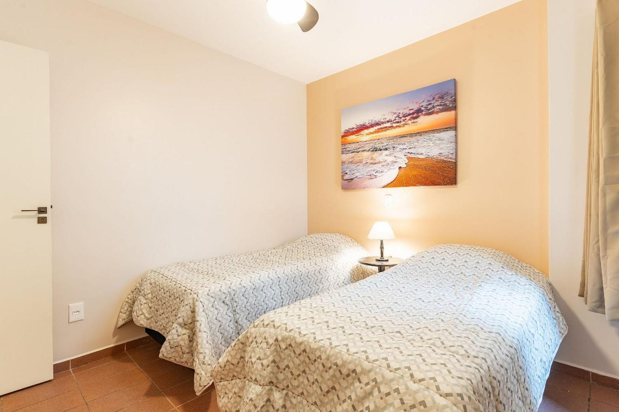 Apartamento - 150 M Da ! - Grande